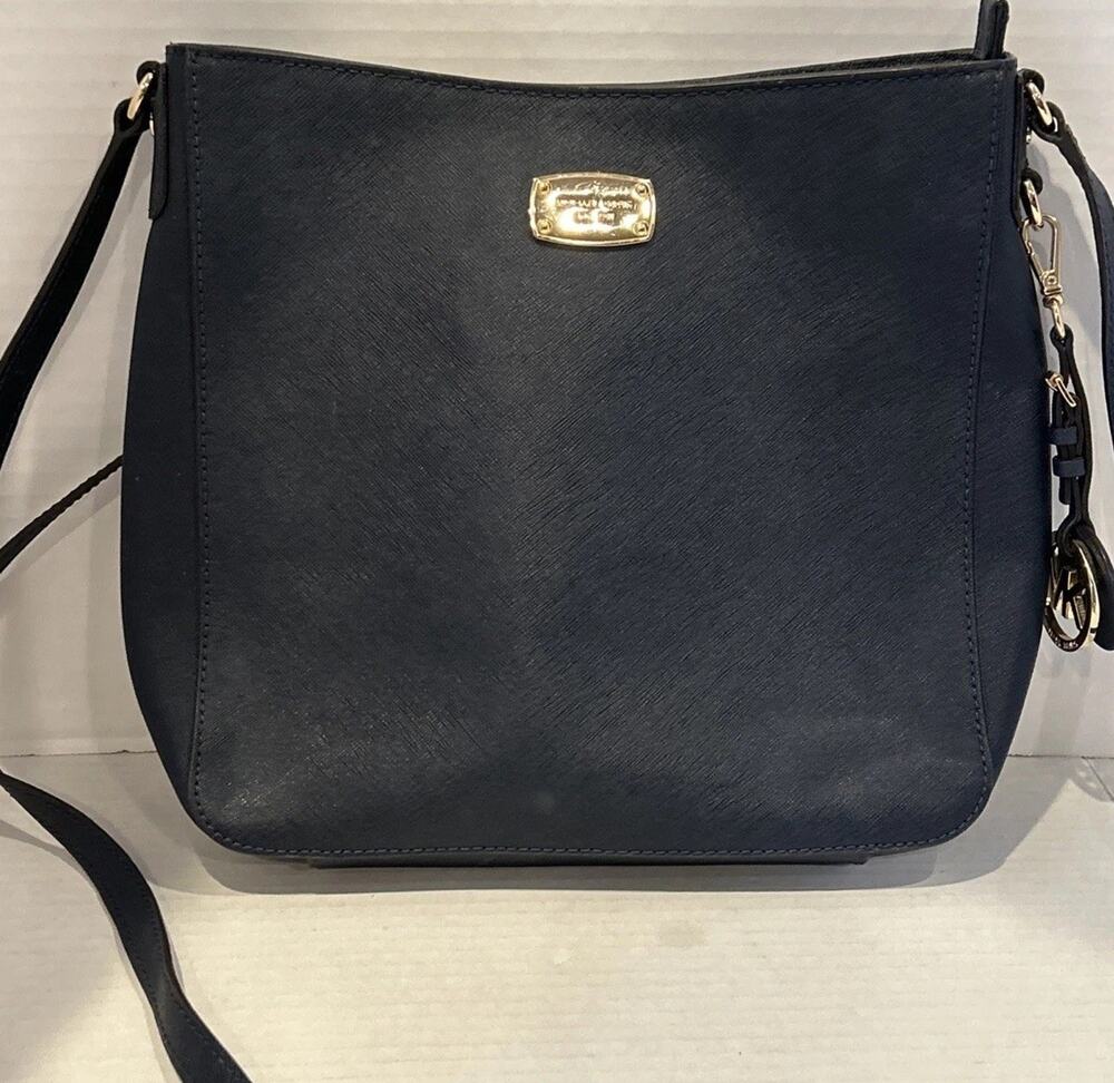 Michael Kors Large navy jet set handbag crossbody - EUC